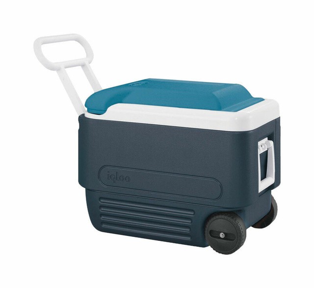igloo glide roller cooler