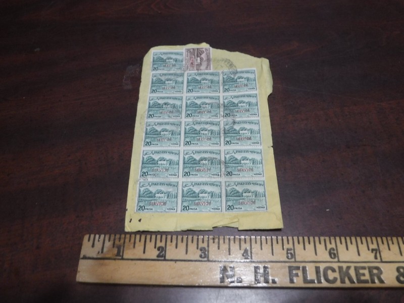 16 Vintage Green Pakistan 20 Paisa stamps + 10 Paisa stamp - 1970's