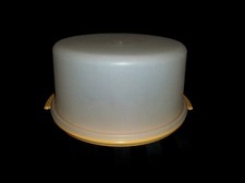Vintage Tupperware Harvest Gold 12" Maxi Cake Taker