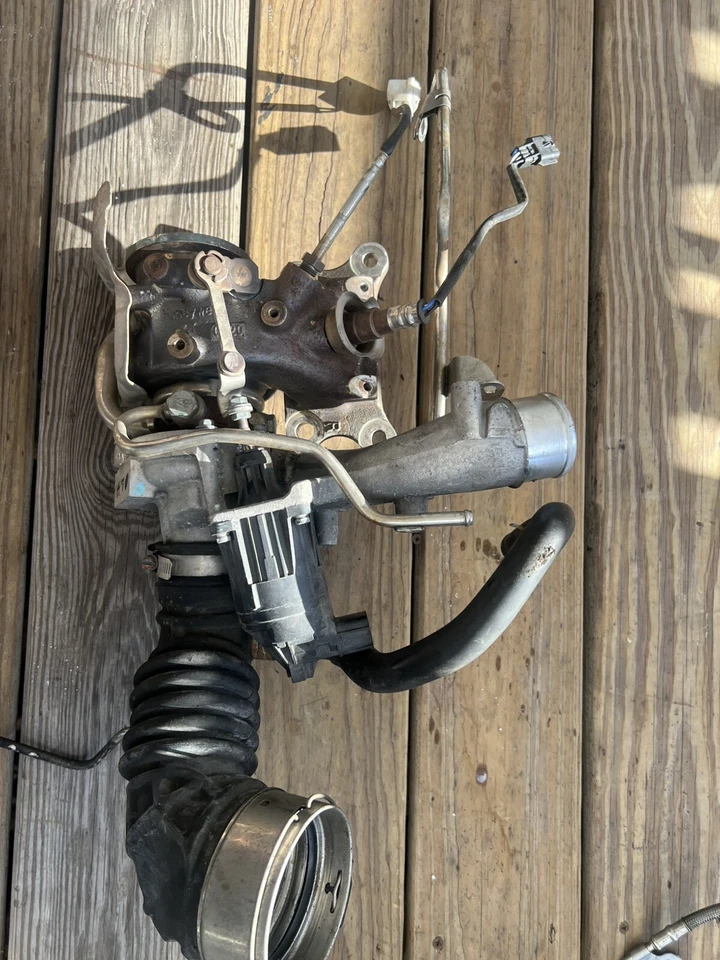 Turbocompresor Infiniti Q50 2014-2021 OEM 108 k millas perfecto estado Foto 2 de 4