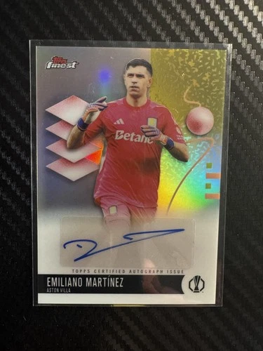 2025-26 Topps Finest UEFA Club Competitions Emiliano Martínez Auto