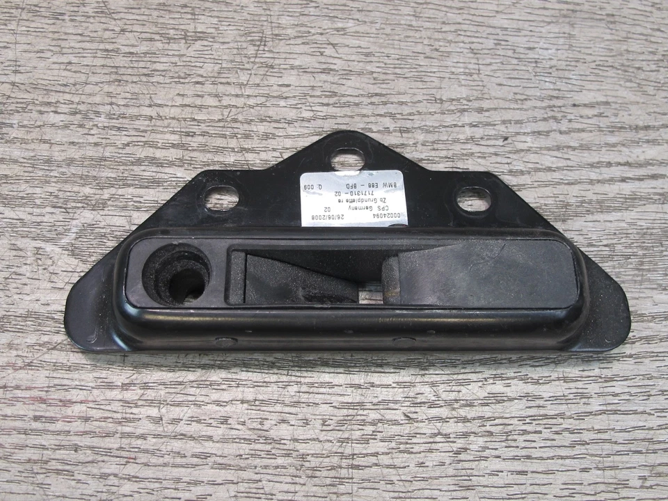 08-13 BMW E88 135I CONVERTIBLE SET OF 2 TOP ROOF LOCK LATCH STRIKER PLATE OEM - Image 3 of 4