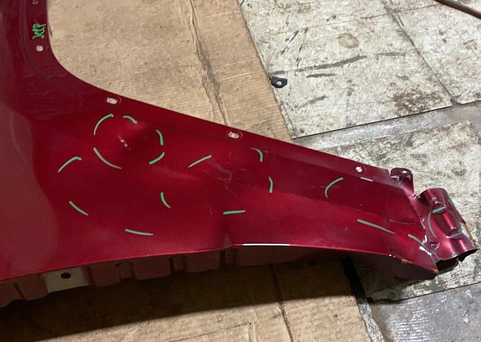 Jeep Grand Cherokee 2011-2021 panel guardabarros delantero derecho del lado del pasajero OEM rojo Foto 4 de 4