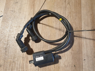 Yamaha XJ 900 S Diversion 4KM Zündspule Zyl. 1 + 4    4KM-01 J0312 / 129700-3121