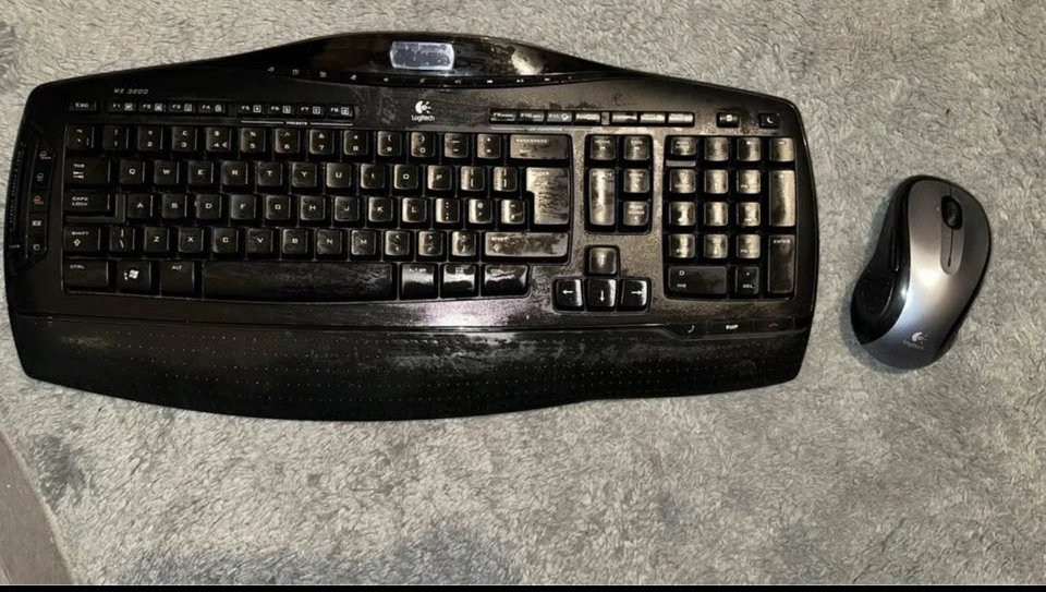 Logitech keyboard and mouse Set - Image 3 of 4