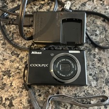 Nikon Coolpix S570 Black Compact Digital Camera Battery Charger Tested