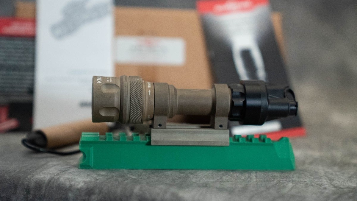 Surefire M952V TN Weapon Flashlight Grade A M93 Mount KM3 Vampire