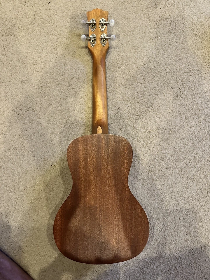 LUNA Tattoo Mahogany acoustic Concert Ukulele w/ Hard Case Gig Bag - Image 4 of 4