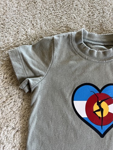 Carters Boys Green DMB Fire Dancer Colorado Flag Heart Short Sleeve 6 months - Bild 4 von 5