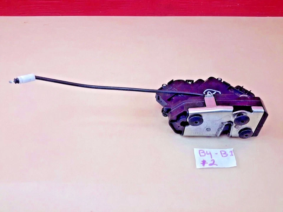 Actuador de cerradura de puerta de pasajero delantero derecho Smart Fortwo 2008-2014 OEM Foto 2 de 4