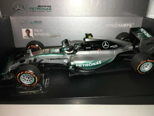 MINICHAMPS 1:18 Formel 1-Modelle von Mercedes GP