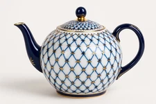 Lomonosov Imperial Russian Porcelain Cobalt Blue 24k Gold Net Pattern Teapot 