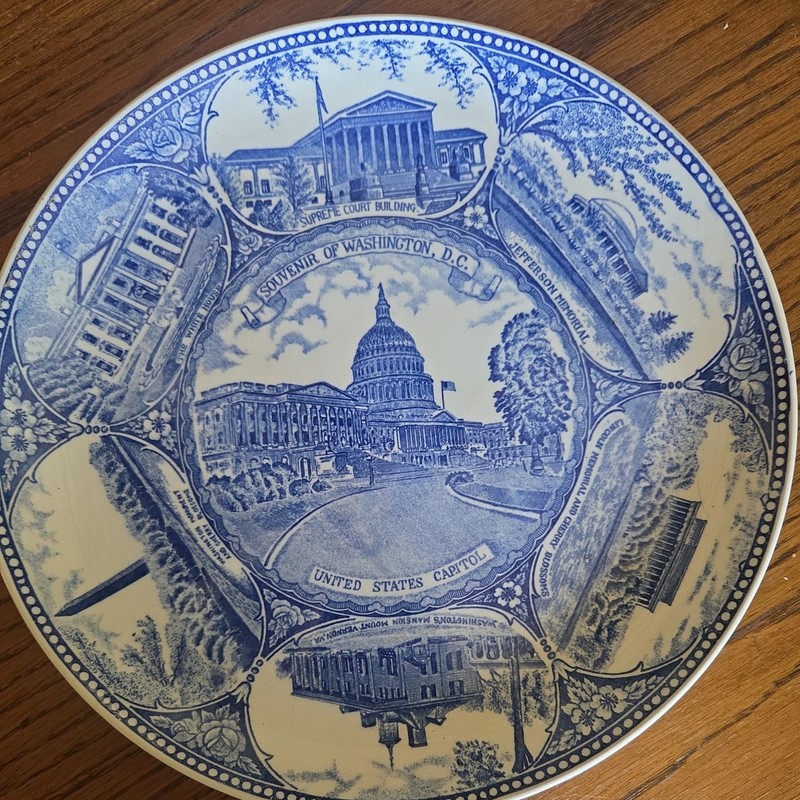 Vintage Plate Souvenir of Washington DC, Blue/White 10" United States Capitol