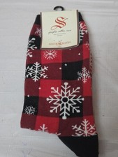 New Socksmith Ladies Crew Socks Christmas Snowflake Holiday Footwear One Size