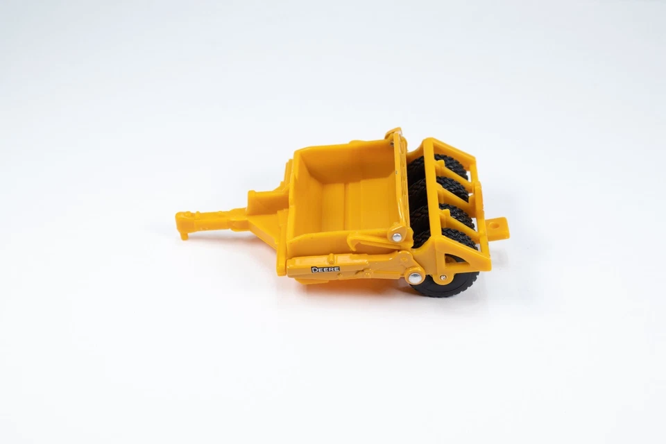 Juguete de construcción rascador John Deere 1/64 - Modelo 1812D/1812DC Foto 3 de 4