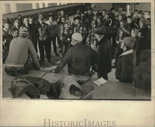 1975 Press Photo Menominee Indian Demonstration - mjc38524
