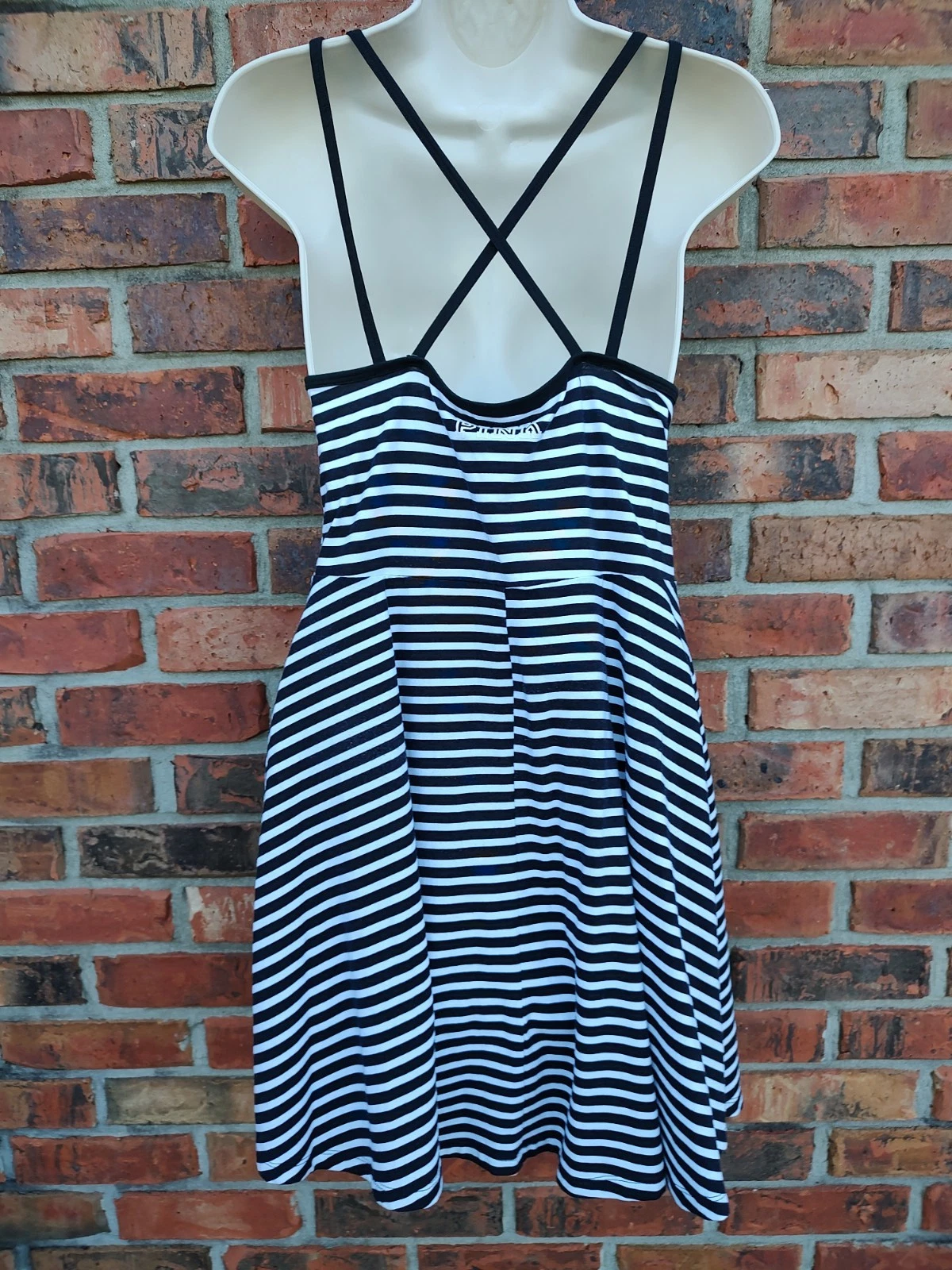 UNDERCOVER Bel prendisole ROSA us dictoria Victor S ero n ighe righehe b aglia t 