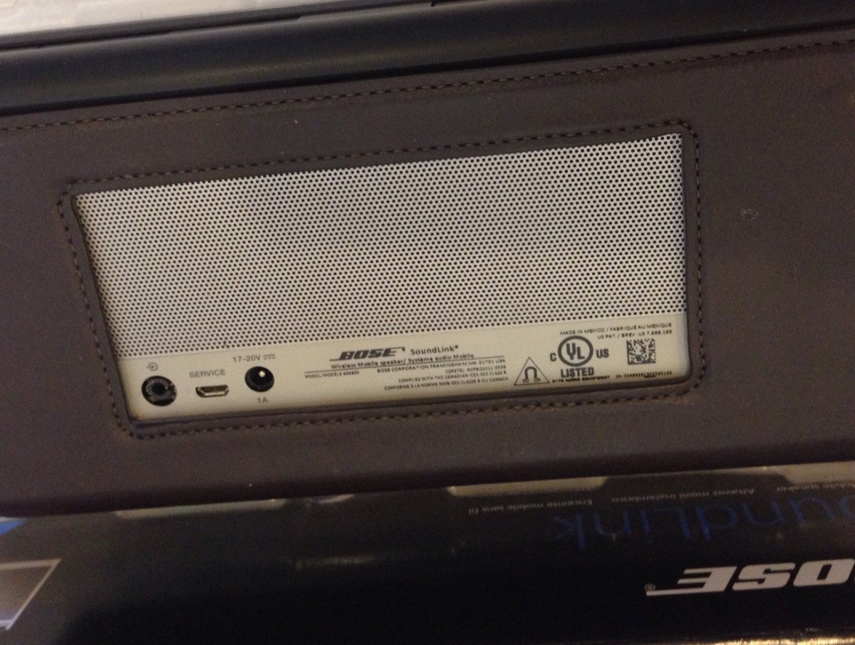 BOSE SOUNDLINK WIRELESS MOBILE SPEAKER SILVER WITH BROWN LEATHER