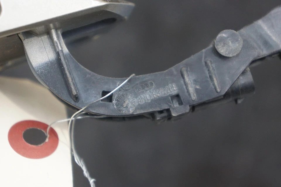 Juego de 2 manijas de puerta exterior delanteras izquierda y derecha 4N0837207 Audi A8l Quattro 19 Foto 2 de 4