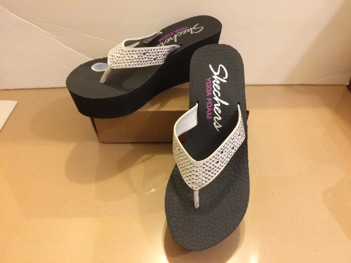 Women s Skechers Yoga Foam Platform Flip Flop Sandal Size 9 eBay
