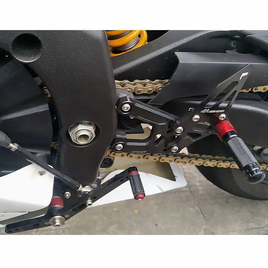 Juego trasero ajustable para motocicleta estriberas para Yamaha YZF-R6 2019 negro Foto 2 de 4