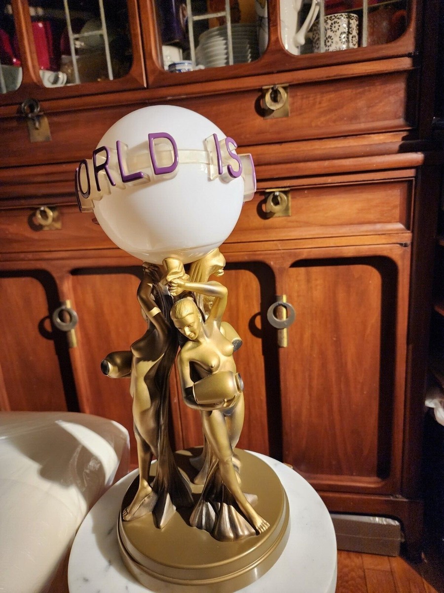 RARE Scarface “The World Is Yours” Lamp Tony Montana Statue Gold