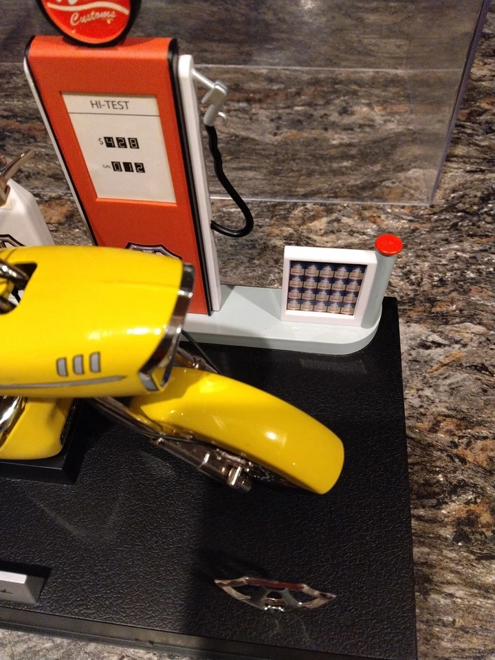 Motocicleta Chevy Harley Softail Ness-Stalgia de Arlen Ness '57 edición limitada Foto 4 de 4