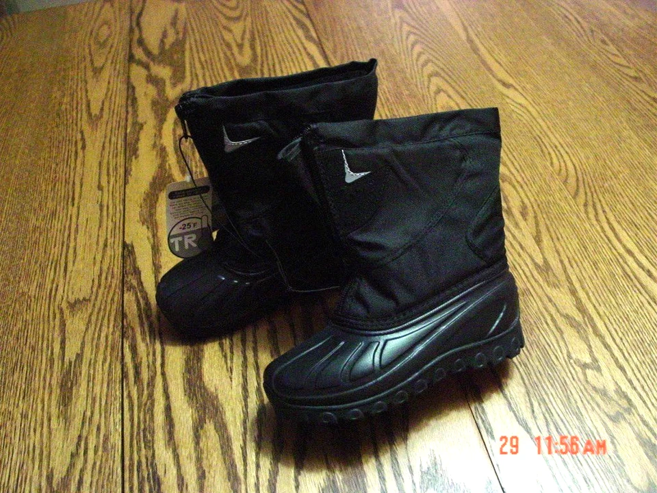 Botas de invierno para niños pequeños de Ozark Trail ¡Lee las medidas! Foto 3 de 4