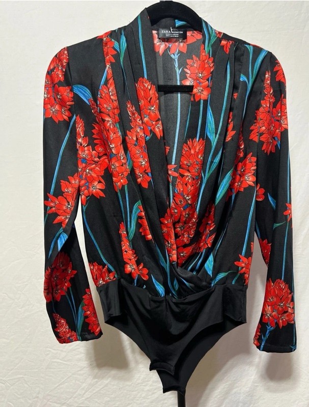 Zara Women  Black Red Floral Top Bodysuit Medium New NWOT