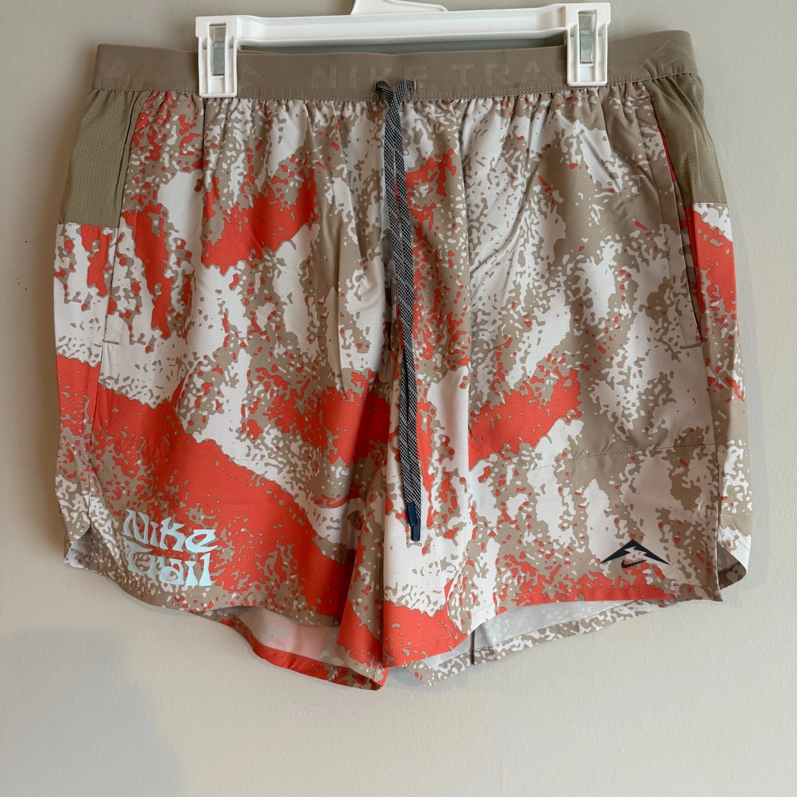 Nike FV9949-247 Mens XL Trail Stride 7” Dri-FIT Mens Running Shorts Liner
Opens in a new window or t