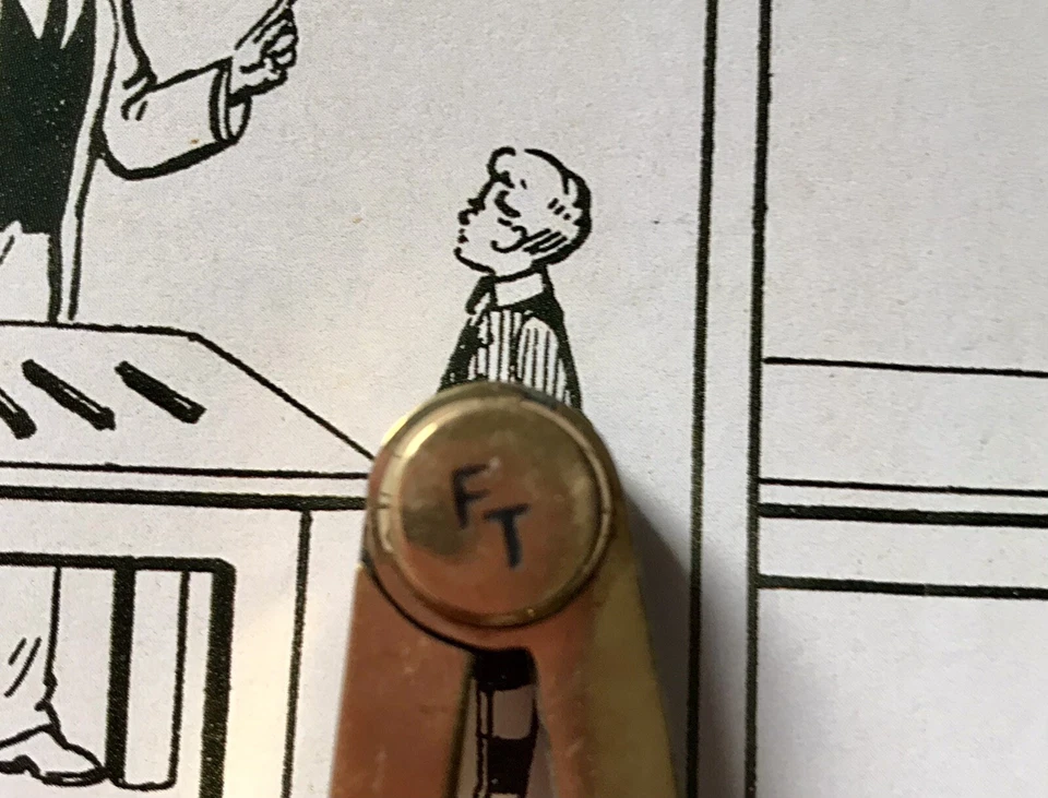 COMPAS À POINTE SÈCHE EN LAITON DORÉ ANCIEN GRAVÉ ‘ F T ‘ - Photo 4/4