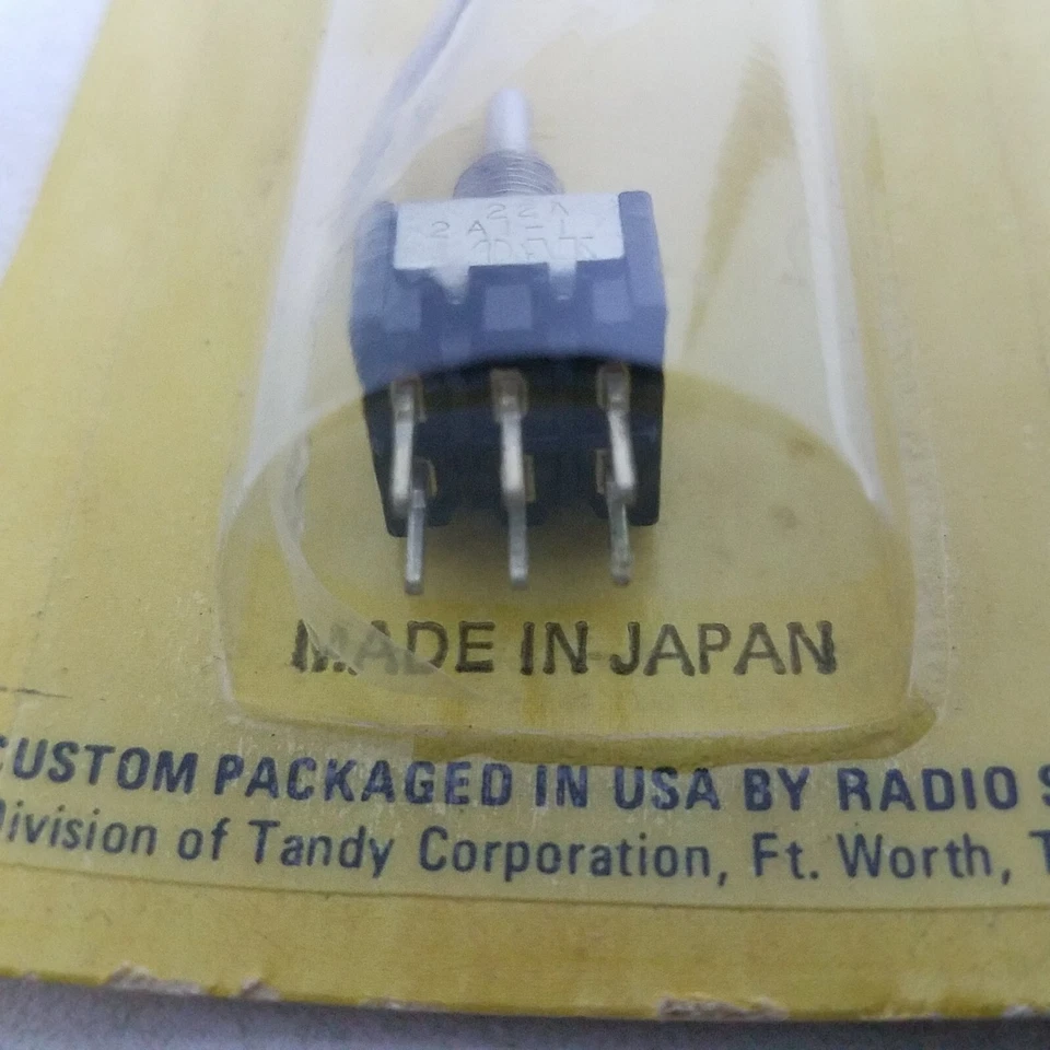 Interruptor de circuito impreso miniatura Dpdt 6 amperios a 125 voltios CA radio Shack Foto 4 de 4