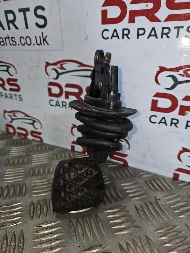 SMART CAR PULSE BRAKE PEDAL  600CC MCC (1997 - 2007) - Image 3 of 4