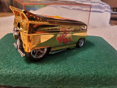 Hot Wheels 1998 VW Drag Bus MVOA Gold Employees Volkswagen Realmen