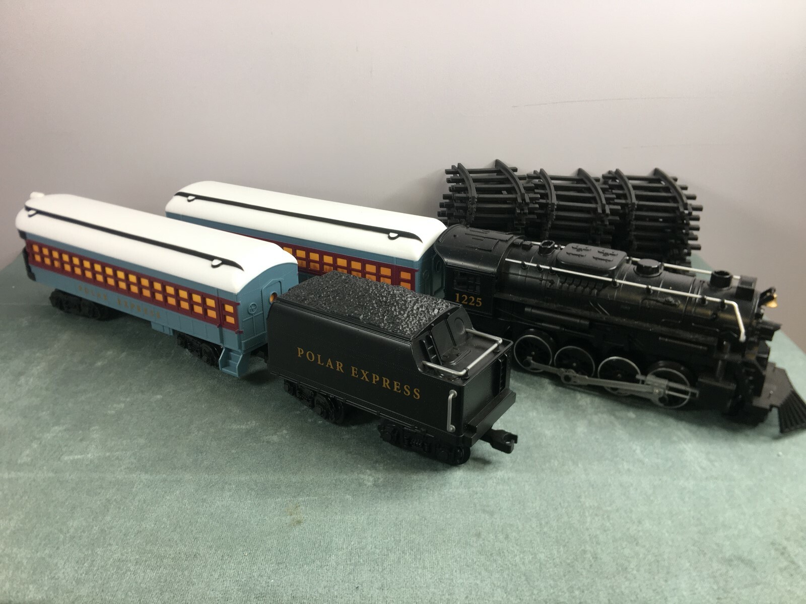 lionel polar express train