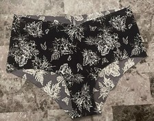 NWOT VICTORIA'S SECRET BLACK WHITE FLORAL BUTTERFLY NO SHOW CHEEKY PANTIES