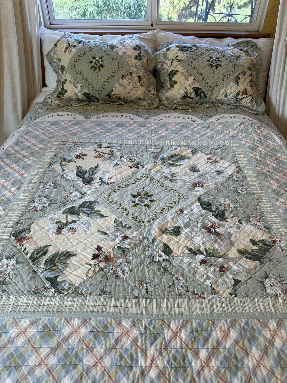 Picture 8 of 24