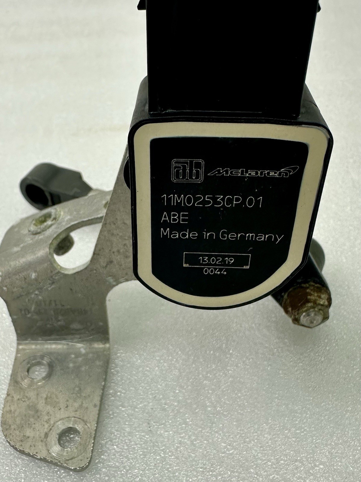 2012-2023 MCLAREN 570S 650S 720S - REAR OEM SUSPENSION RIDE HEIGHT LEVEL SENSOR 