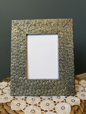Tahari Home Silver Metal Overlay Picture Frame 5x7 Textured Missing Glass 11x9