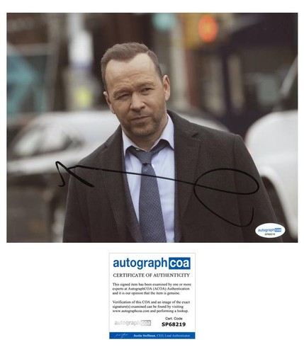 Donnie Wahlberg "Blue Bloods" AUTOGRAPH Signed 'Danny Reagan' 8x10 Photo H ACOA