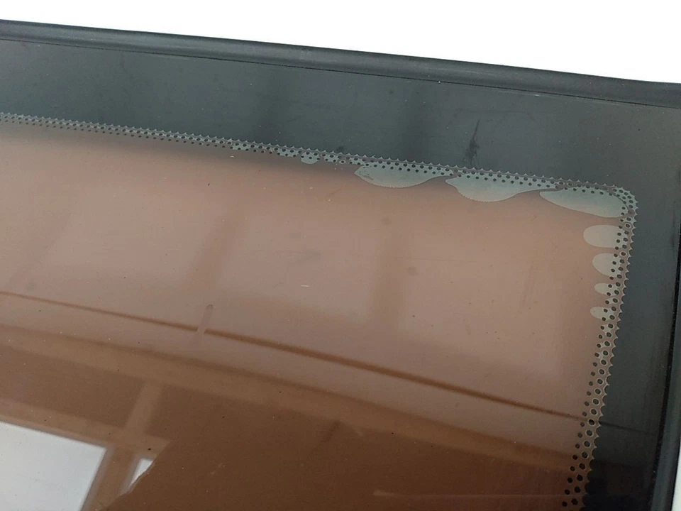 Cuarto de cristal trasero derecho pasajero Volvo V70 XC70 se adapta a 2001-2006 01 02 03 Foto 4 de 4