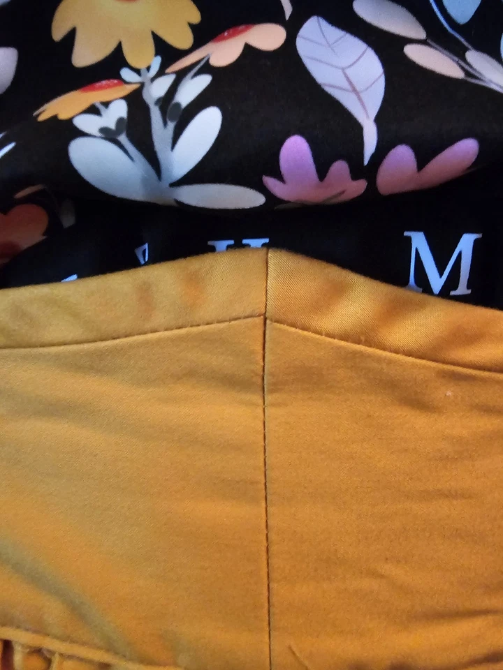 Hermosa falda cinta dorada. Talla 12 Cintura 34. 33 1/2 largo Foto 3 de 4