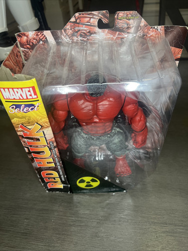 Diamond Select Marvel Select: Zombie Hulk Action Figure - Picture 1 of 7