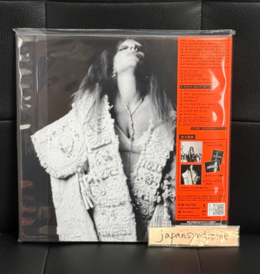 Lady Gaga - Mayhem Japan Deluxe Edition [CD+Photobook+Sticker+
