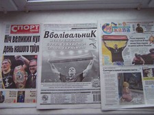 Boxing Battle USYK - Fury 2024 December Worldwide champion. Three Newspapers