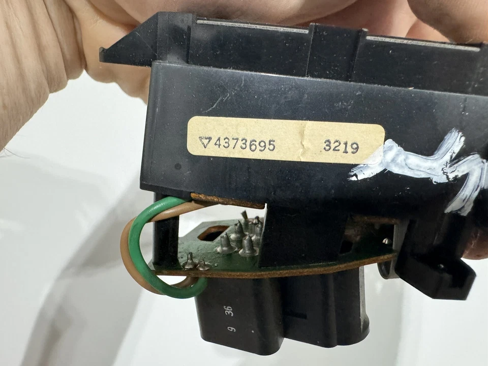 Interruptor de lavadora limpiaparabrisas Chrysler LeBaron Dodge Daytona 1990-1993 OEM Foto 2 de 4