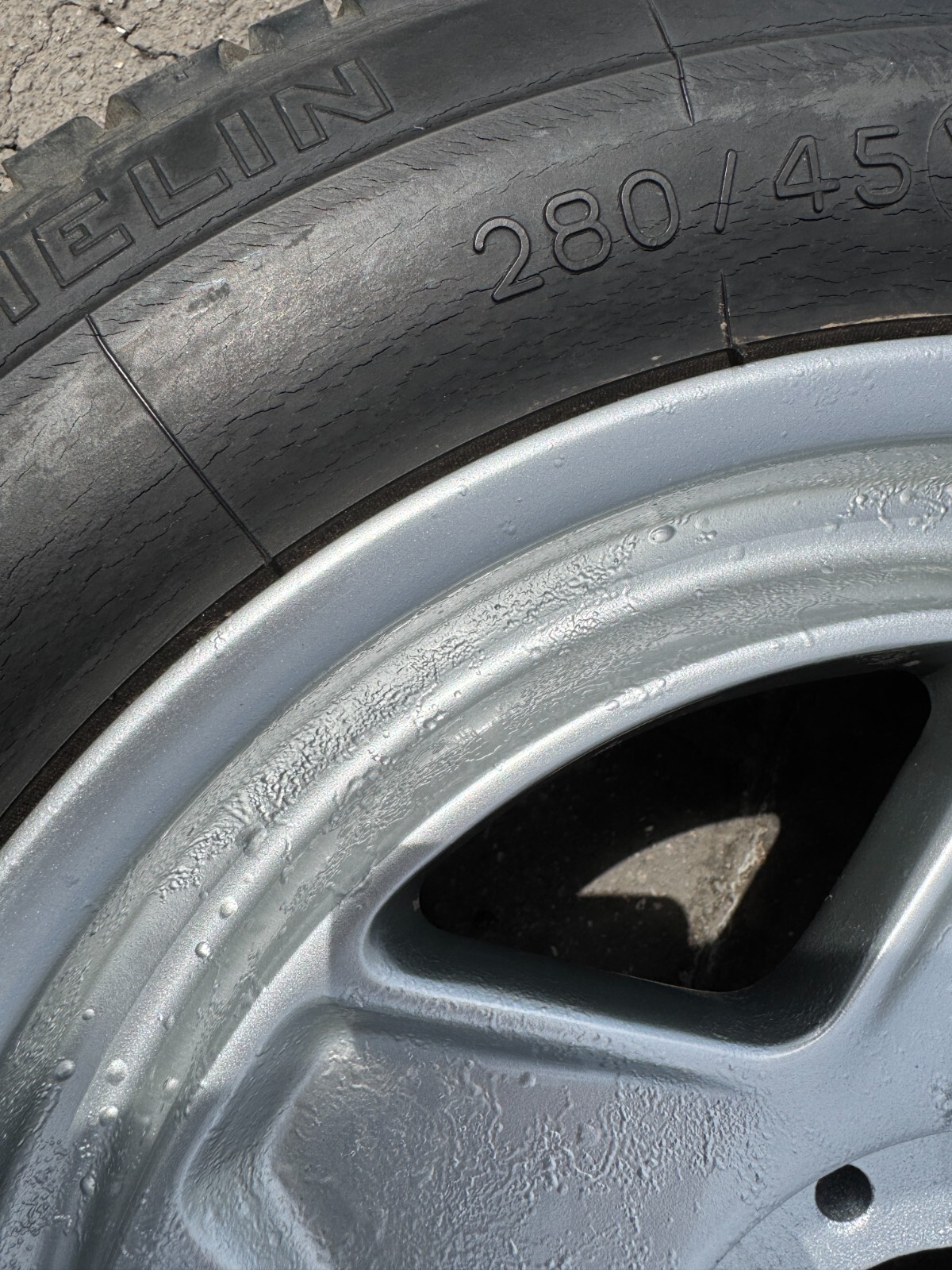 Ferrari Testarossa Center Lock Wheels 280/45, 240/45, 55,70 OEM 1985 