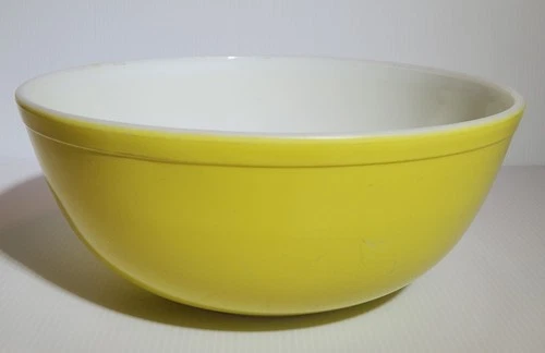 Vintage Pyrex Large Yellow Mixing Bowl 4 Quart # 404 Primary Color Made In USA