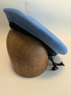  UNITED NATIONS Beret in UN blue - 100% WOOL - Authentic 