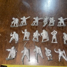 Metal Miniatures Loose Figures D&D Lot Of 18 Essex Collection Knights & Warriors